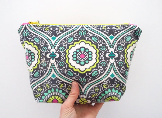 Waterproof zip pouch pattern with Quilt Now magazine