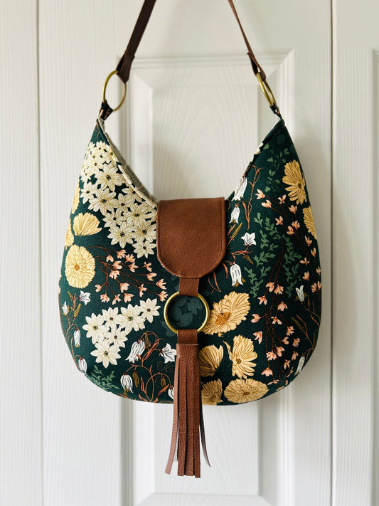 Sew the Scarlett Bag pattern from Sallie Tomato in the December Busy Bagmaker box from Sew Sofia