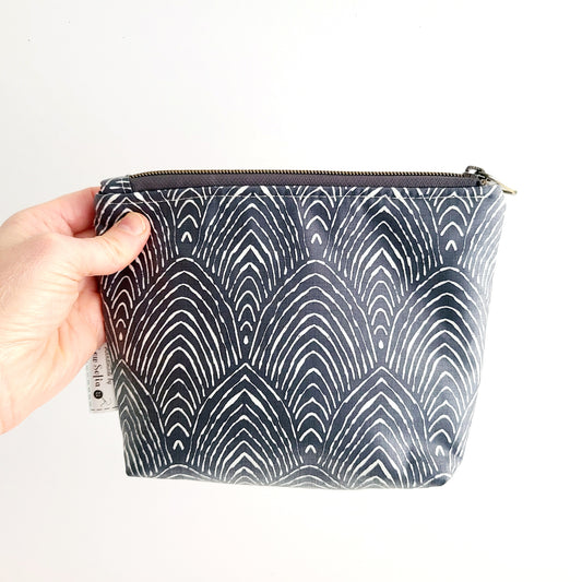 Blue Hills Small Zip Bag - waterproof