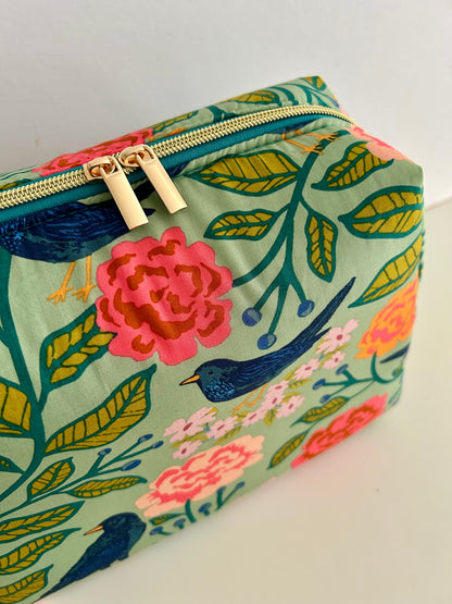 The Busy Bagmaker Subscription Box