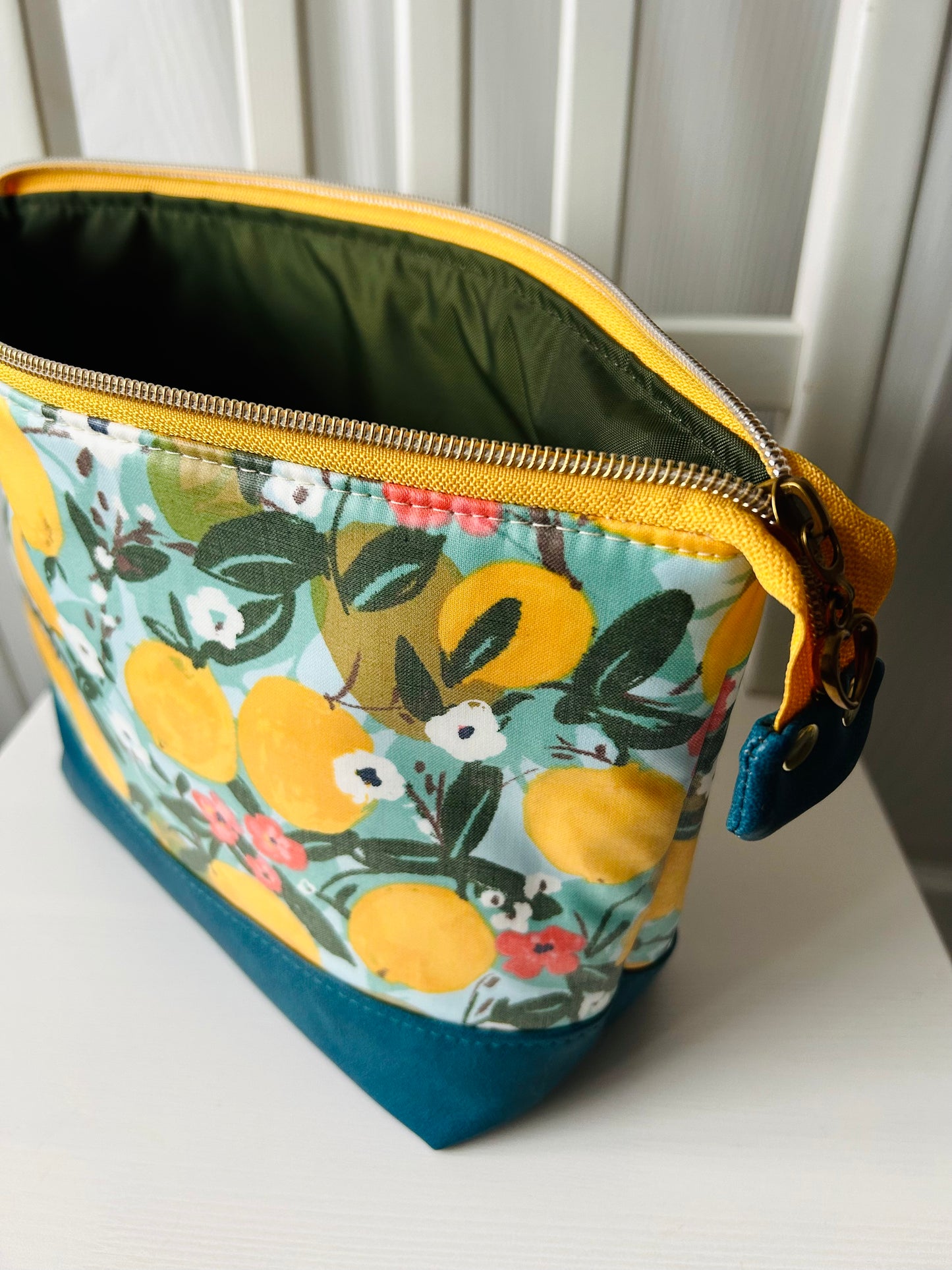 Lemons jumbo waterproof toiletry bag