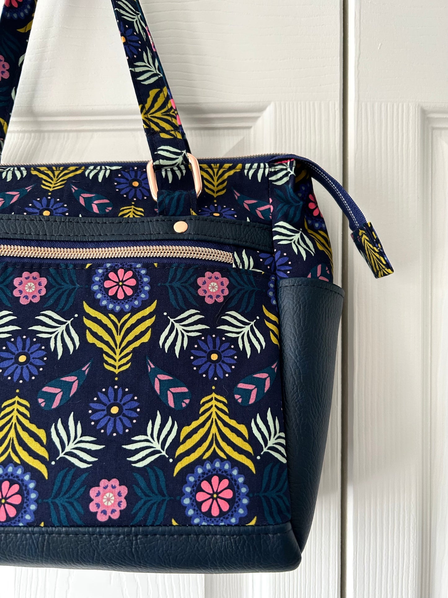 The Busy Bagmaker Subscription Box