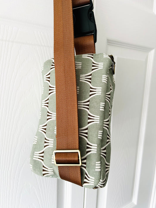 Fishtails waist or crossbody bag