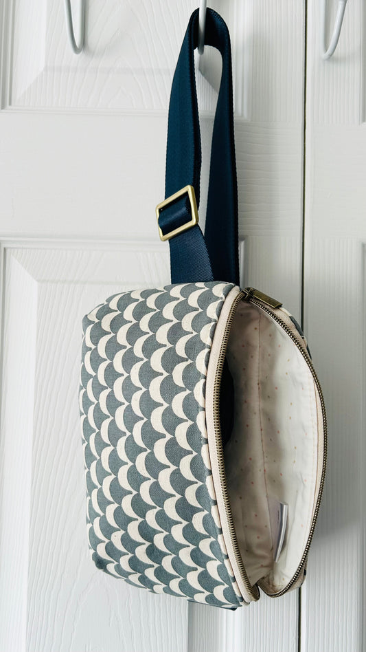 Waves waist or crossbody bag