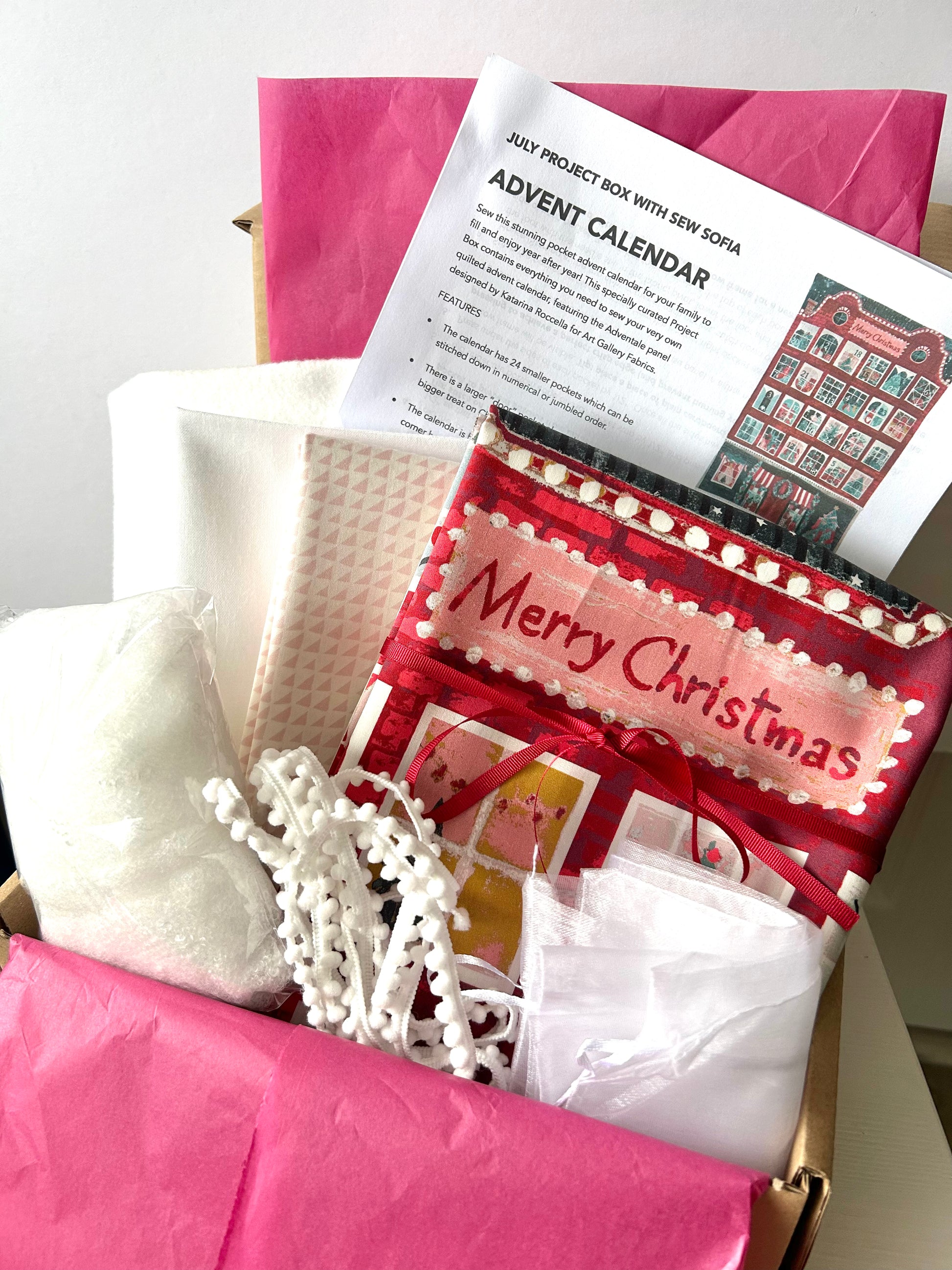 Make your own fabric advent calendar sewing kit with all the supplies, instructions and video tutorial. Beginner friendly project.